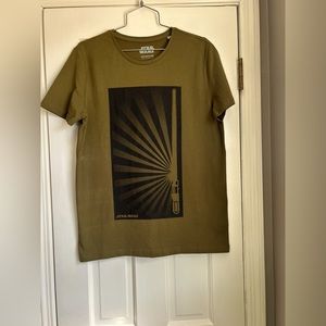 *4/$20*  Star Wars tee shirt army green medium